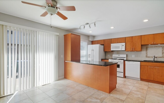 Kitchen and Dining Room - 901 Waukegan Rd