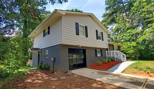 Building Photo - 6536 Melandre Dr