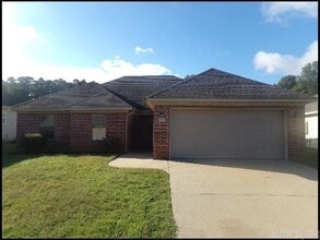 Building Photo - 455 Wisteria Dr