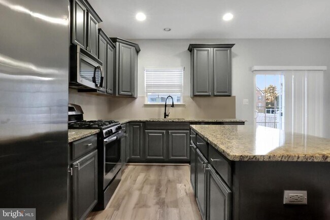 Foto del edificio - 7524 Briargrove Lane