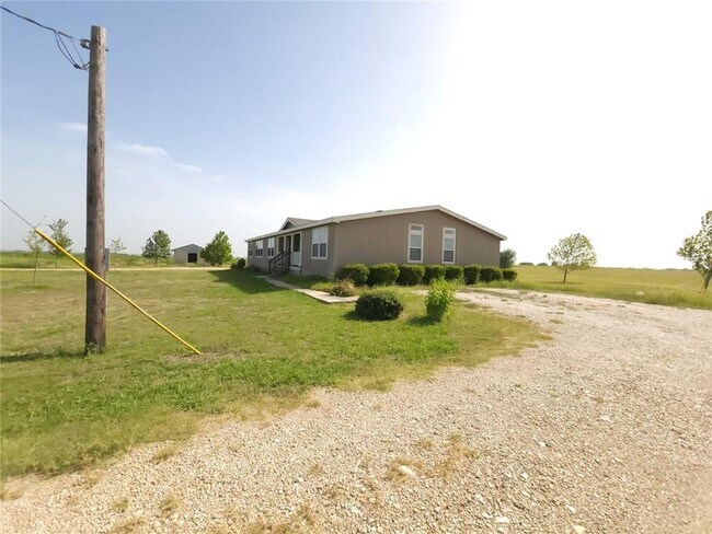 Building Photo - 2810 Black Waxy Rd