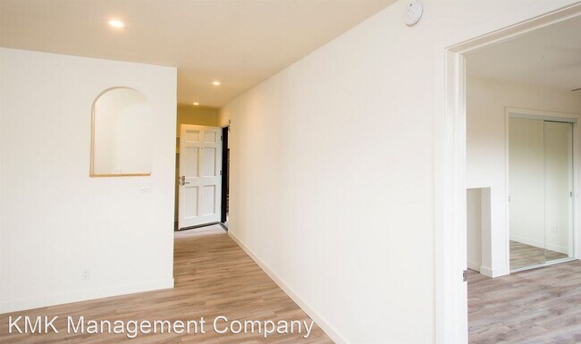 Foto del edificio - 2 br, 1 bath Apartment - 112 Dudley Ave 11...
