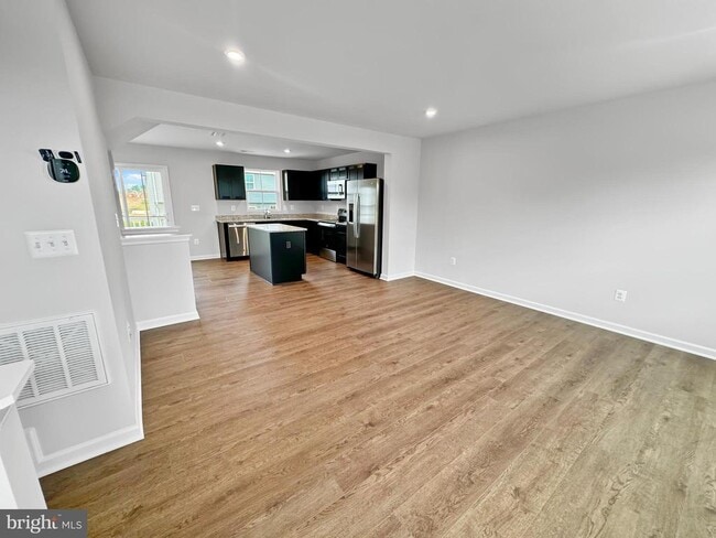Foto del edificio - 2566 Laurel Pk Dr