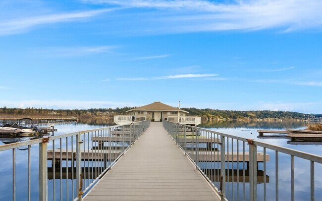 Photo - 17110 NE 45th St Apartment