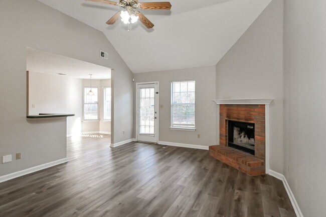 Building Photo - 1026 Coolidge Cove