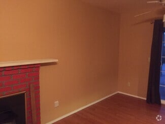 Building Photo - 1530 Burgundy Dr
