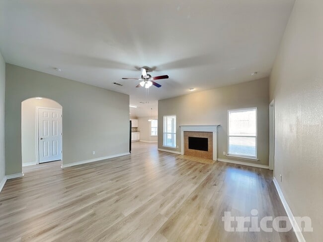 Building Photo - 2108 Cancun Dr