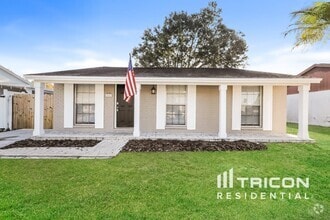 Building Photo - 16013 Woodpine Dr