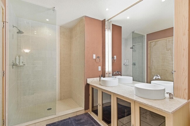 Building Photo - 101 Palm Harbor Pky