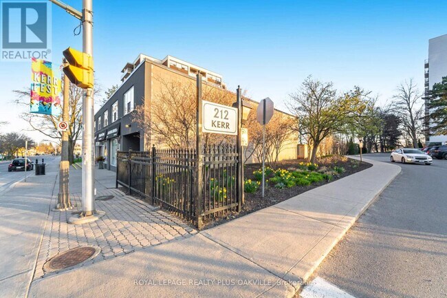 Photo du bâtiment - 212 Kerr St