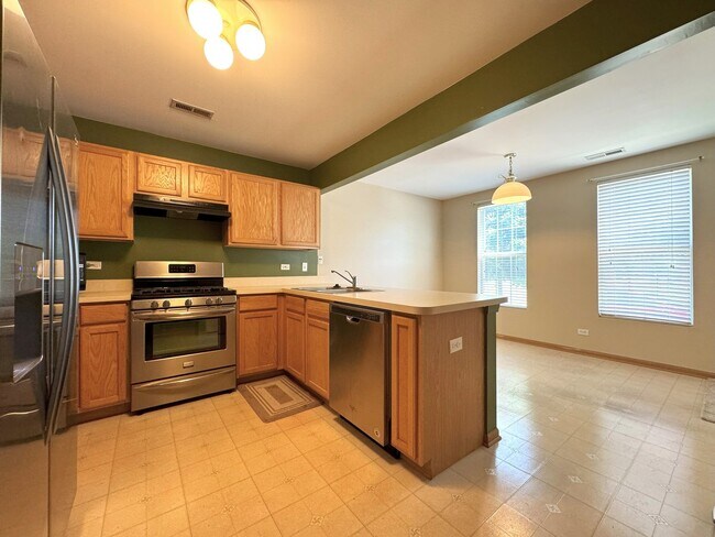 Building Photo - 403 Reagan Dr