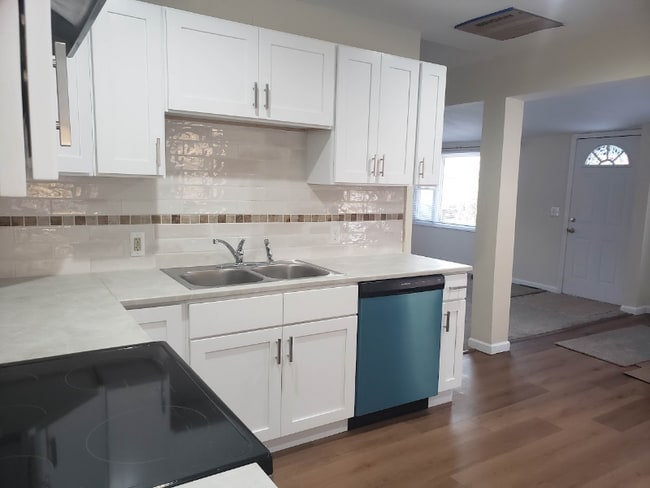 Foto del edificio - 23 Budd Ave