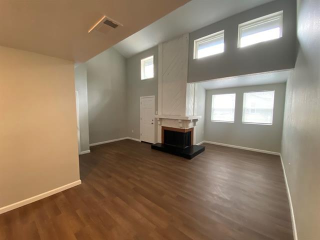 Foto del edificio - 9696 Walnut St