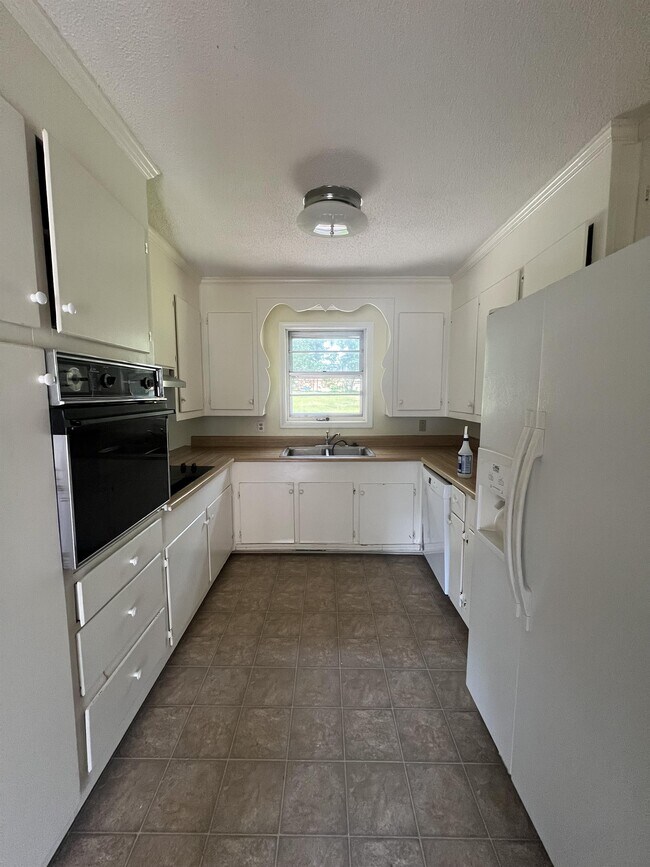 Building Photo - 6 Live Oak Ct