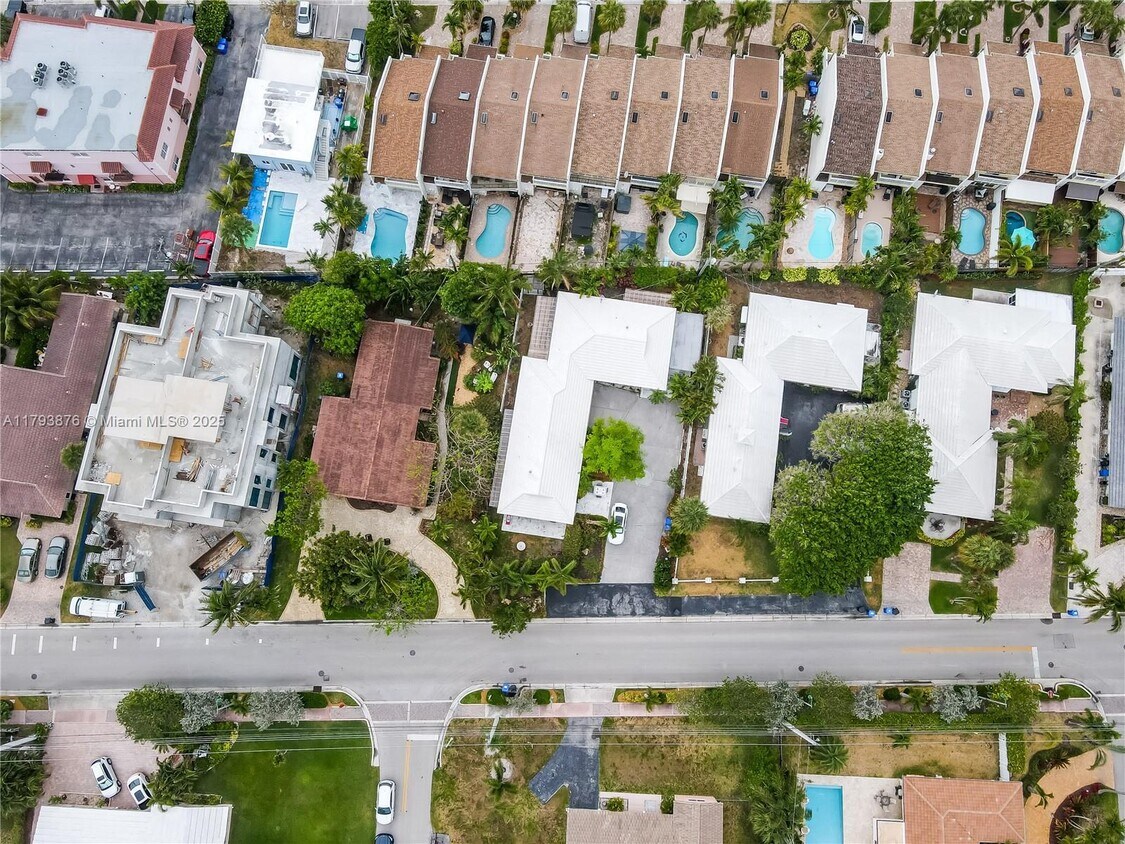Foto principal - 4512 Sea Grape Dr
