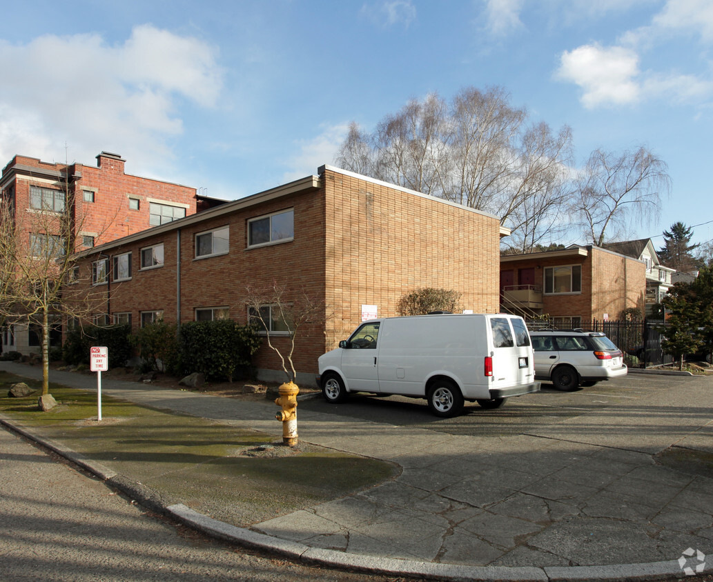 Building Photo - Adamson Apartments