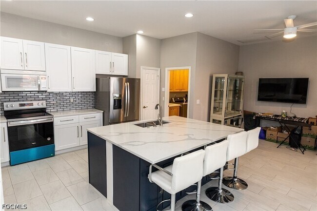 Foto del edificio - 14081 Bently Cir