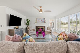 Building Photo - 6521 Avondale Dr