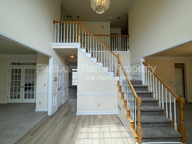 Building Photo - 11670 Dunhill Pl Dr
