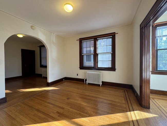 Building Photo - 168 Cedar St