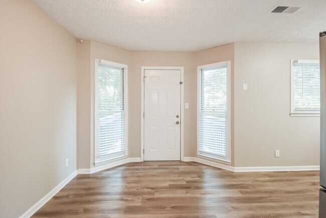 Foto del edificio - 40 Breckenridge Ln
