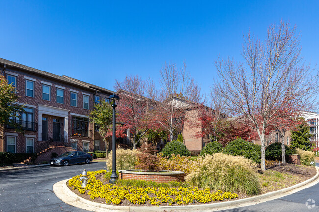 Building Photo - The Towns of Crescent Park