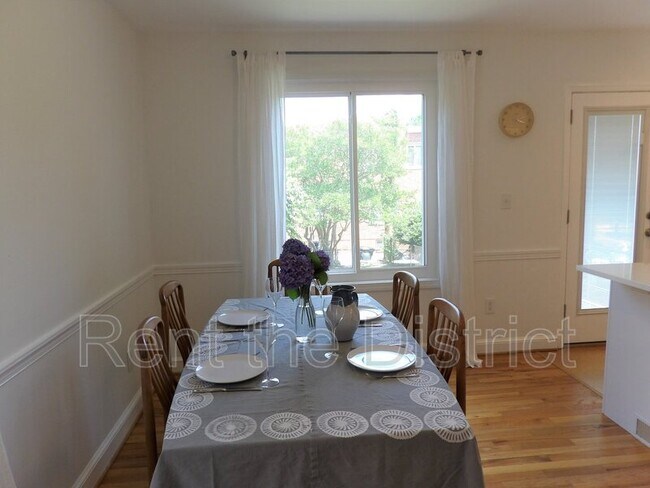 Foto del edificio - 4803 8th St NE