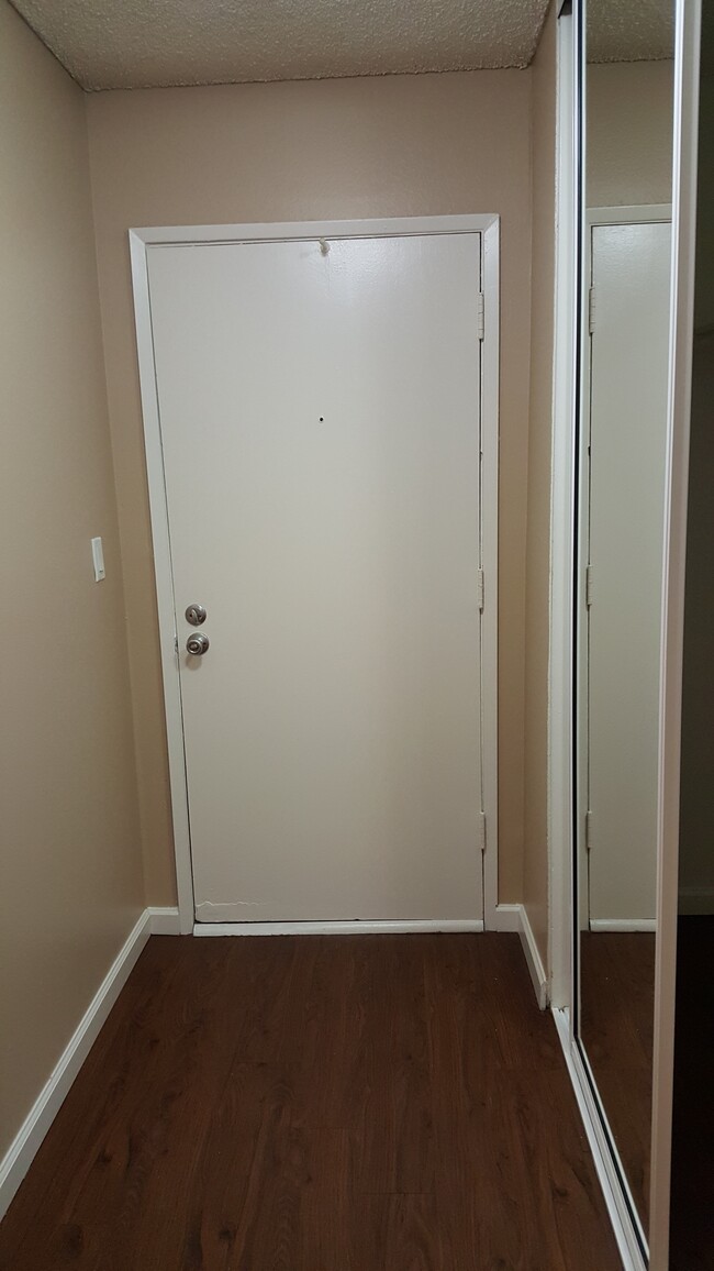 Foto del edificio - 3730 Garnet St