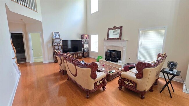 Foto del edificio - 4060 Suwanee Bend Dr