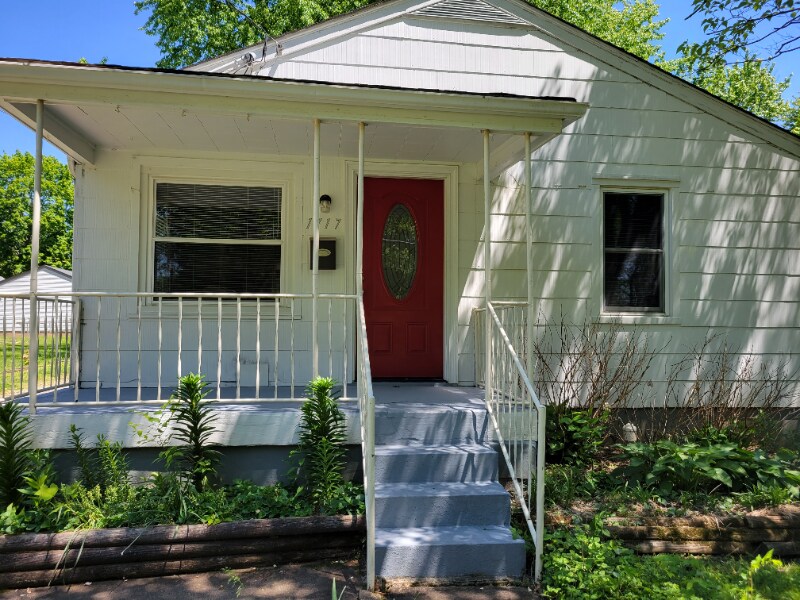 Primary Photo - 1717 Washington Blvd