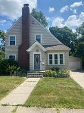 Building Photo - 65 Chippewa Rd