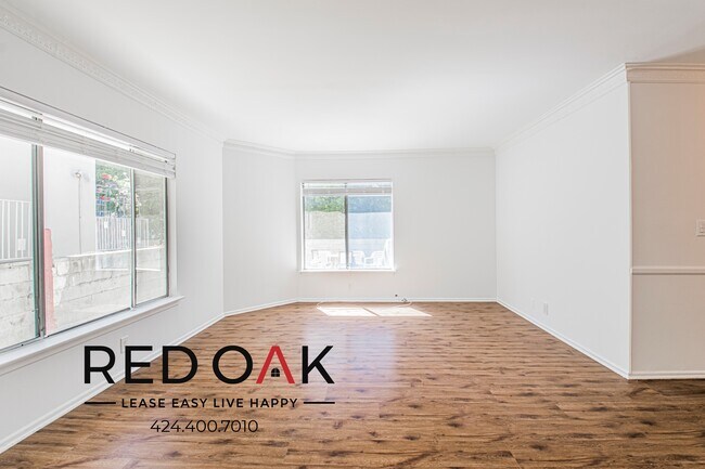 Foto del edificio - 129 Hayworth Ave