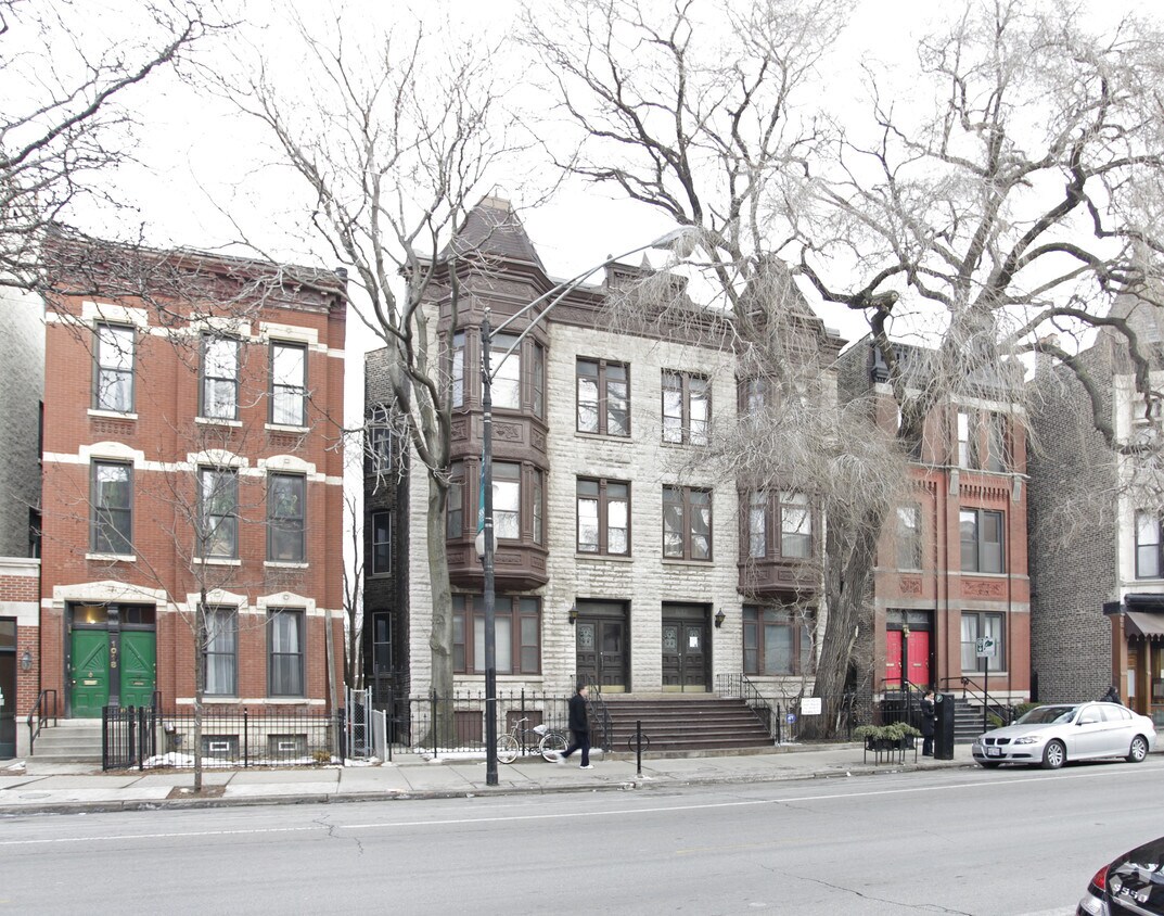 Primary Photo - 1012-1016 W Armitage Ave