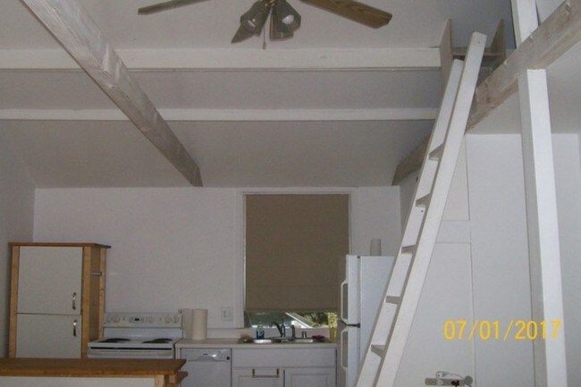 Building Photo - 11946 Sunshine Ter