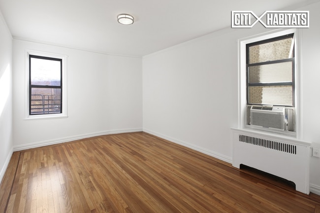 Building Photo - 95 Park Terrace E