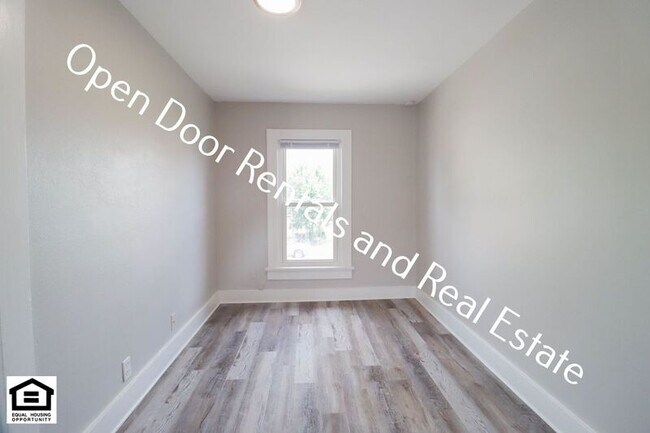 Foto del edificio - 1918 Riedmiller Ave