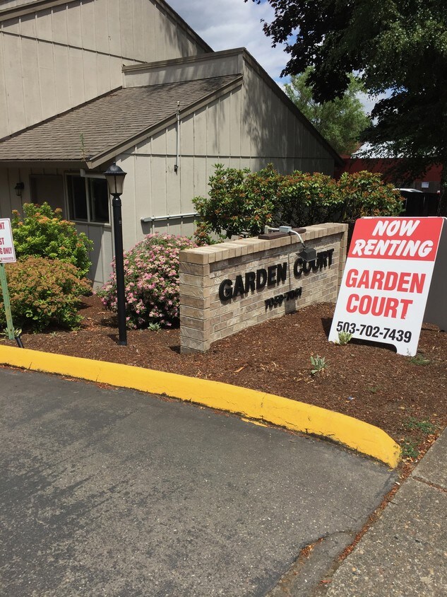 Foto principal - 7059 SW Garden Home Rd