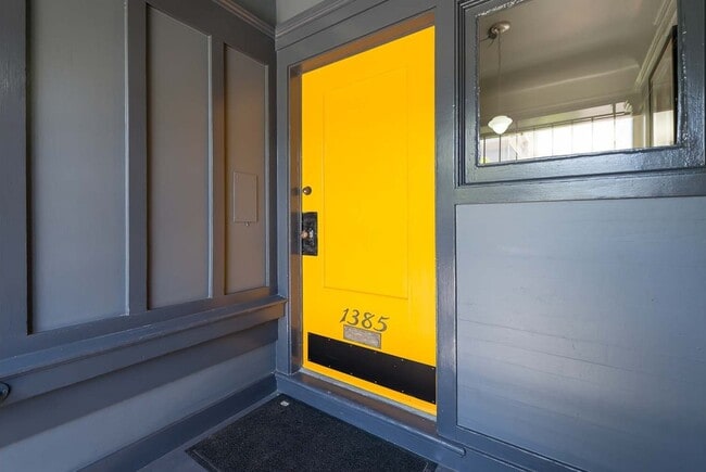 Building Photo - 1385 Natoma St