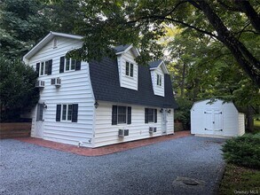 Building Photo - 70 Rinaldo Rd