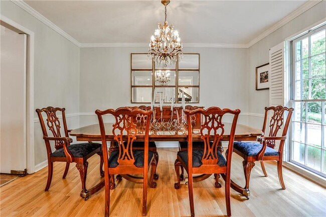 Building Photo - 4735 Millbrook Dr NW
