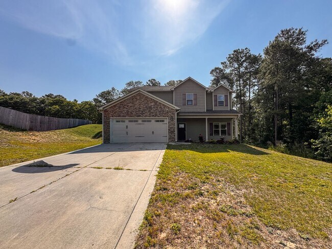 Foto del edificio - Stunning 4 Bed 2.5 Bath Raeford Home on Cul-de-sac