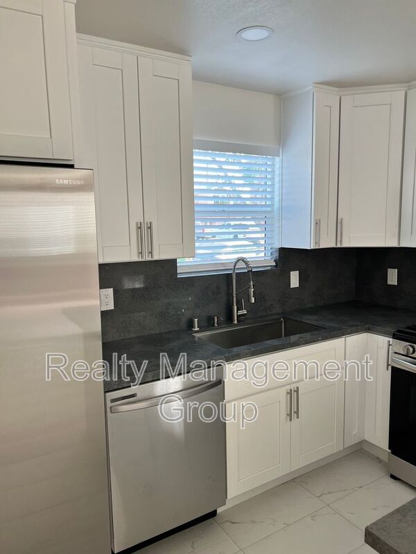 Building Photo - 3897 Z St