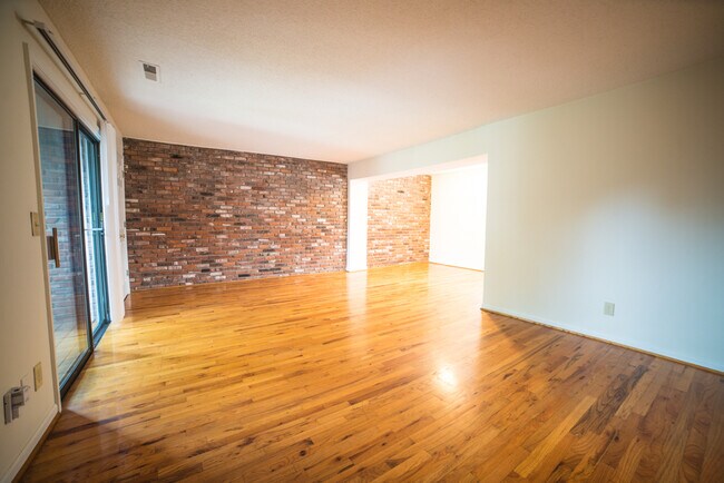 Foto del edificio - 4012 Oak St