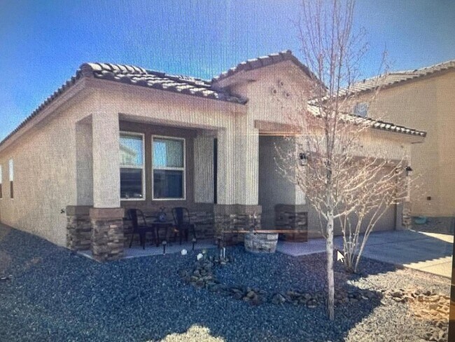 Foto del edificio - 1741 Valle Vista Rd NW