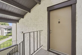 Building Photo - 777 San Antonio Rd
