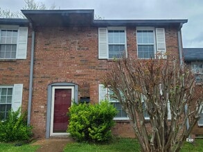 Building Photo - 5510 Country Dr