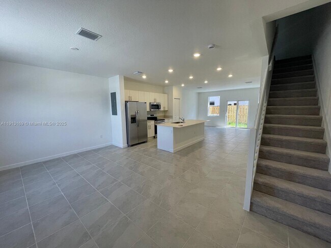 Foto del edificio - 1076 SE 2nd St