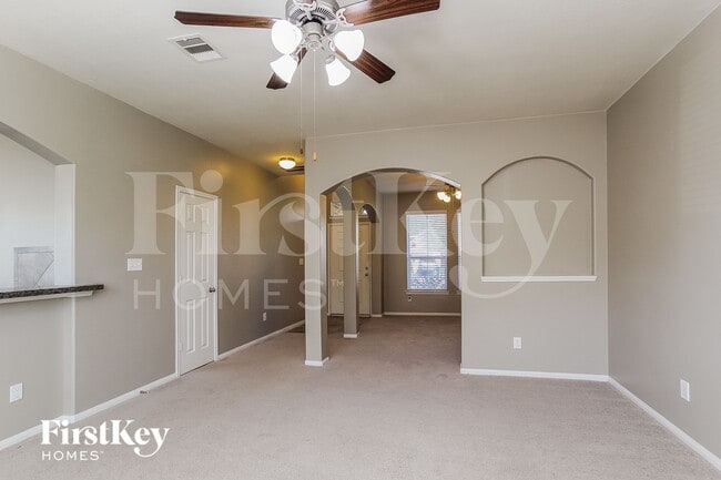 Building Photo - 16318 River Wood Ct