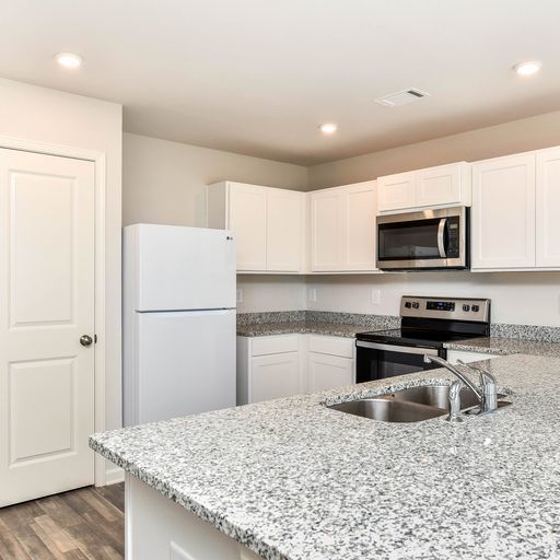 Foto del edificio - Just Reduced-Perfect 5 Bedroom Home in Bel...