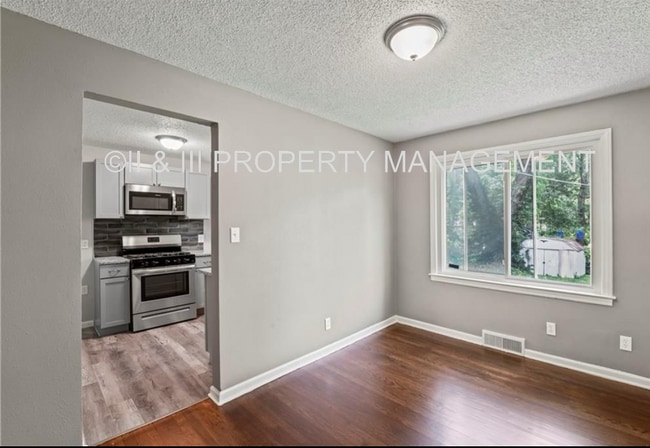 Building Photo - 8022 W 61st St
